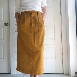 Vintage Corduroy Skirt 🍂🍁